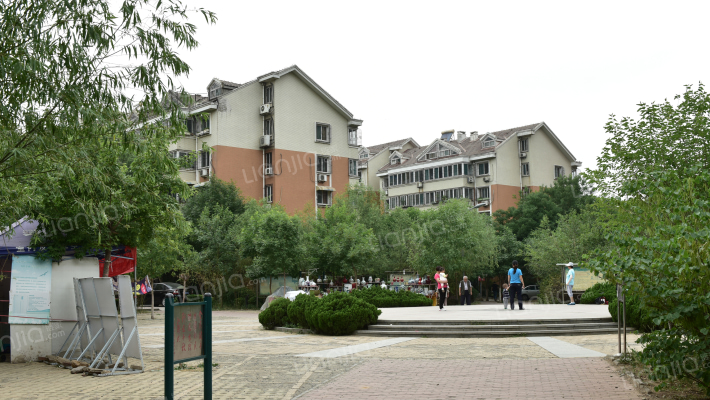 卧龙花园一区外景图