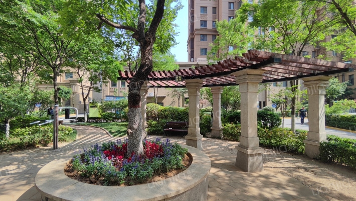 逸景公馆外景图