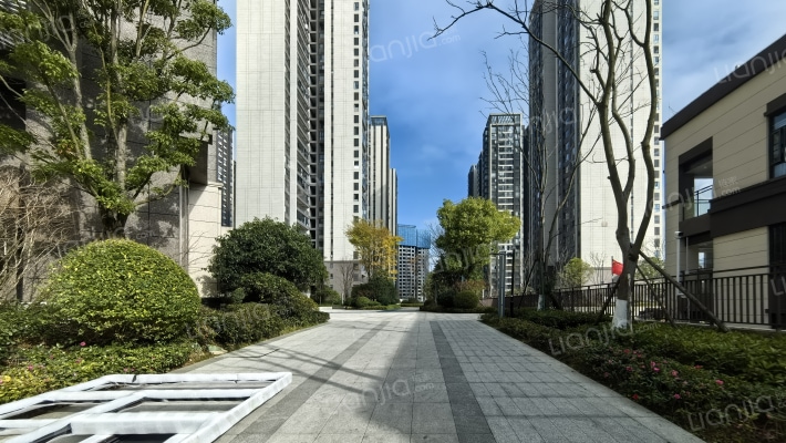 中铁逸都G区外景图