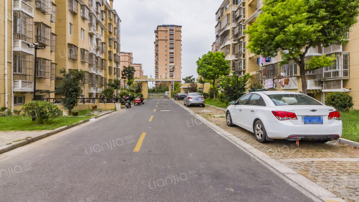 滨河南苑外景图