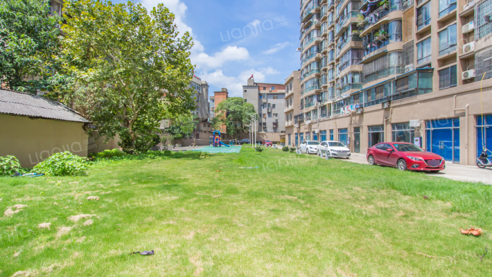 厚德花园外景图