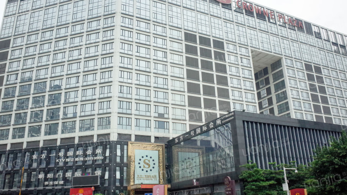 珠江广场外景图