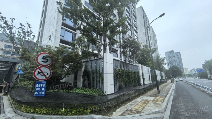 阳光城檀映里外景图