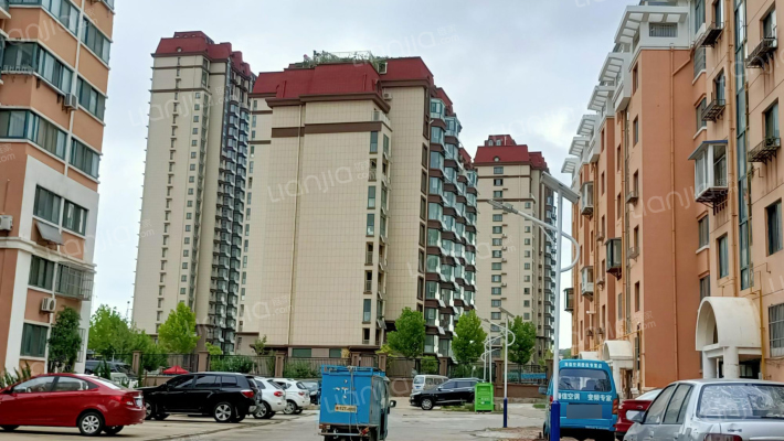 春和花园外景图