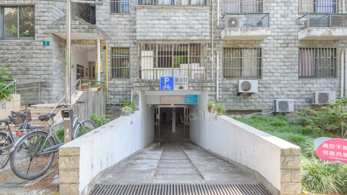 延铁家园外景图