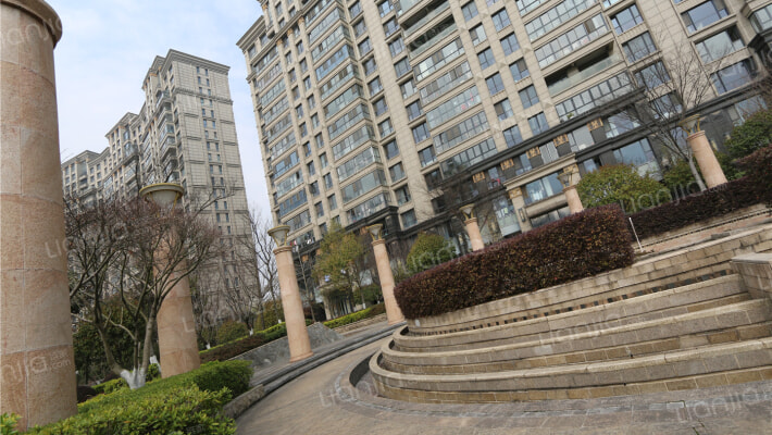 暨阳湖皇冠外景图