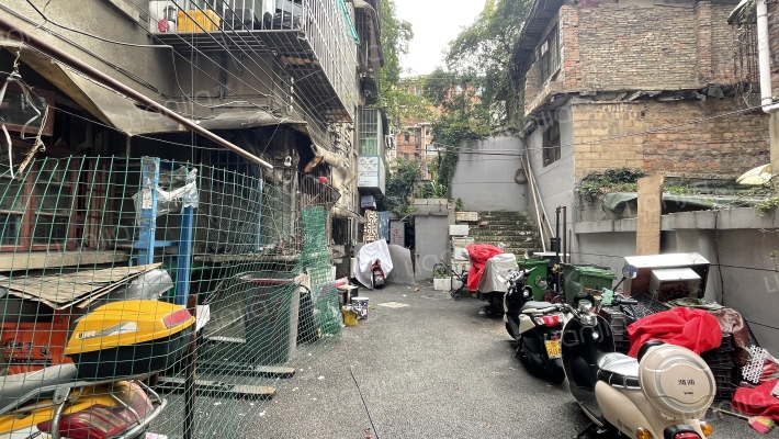 花溪大道北段488号外景图