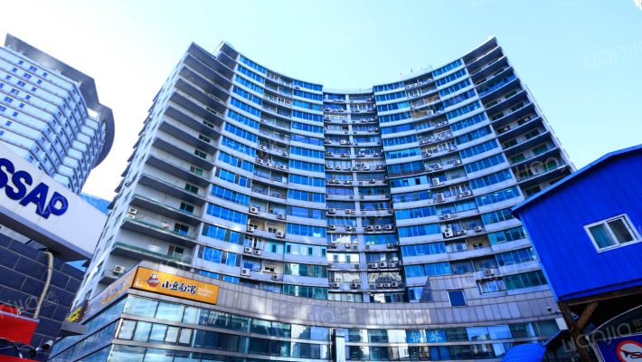 华尊大厦外景图