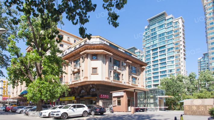 东外公馆外景图