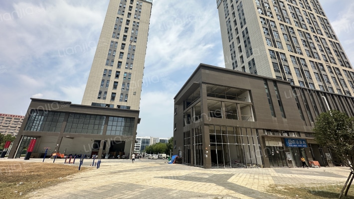 白金壳子外景图