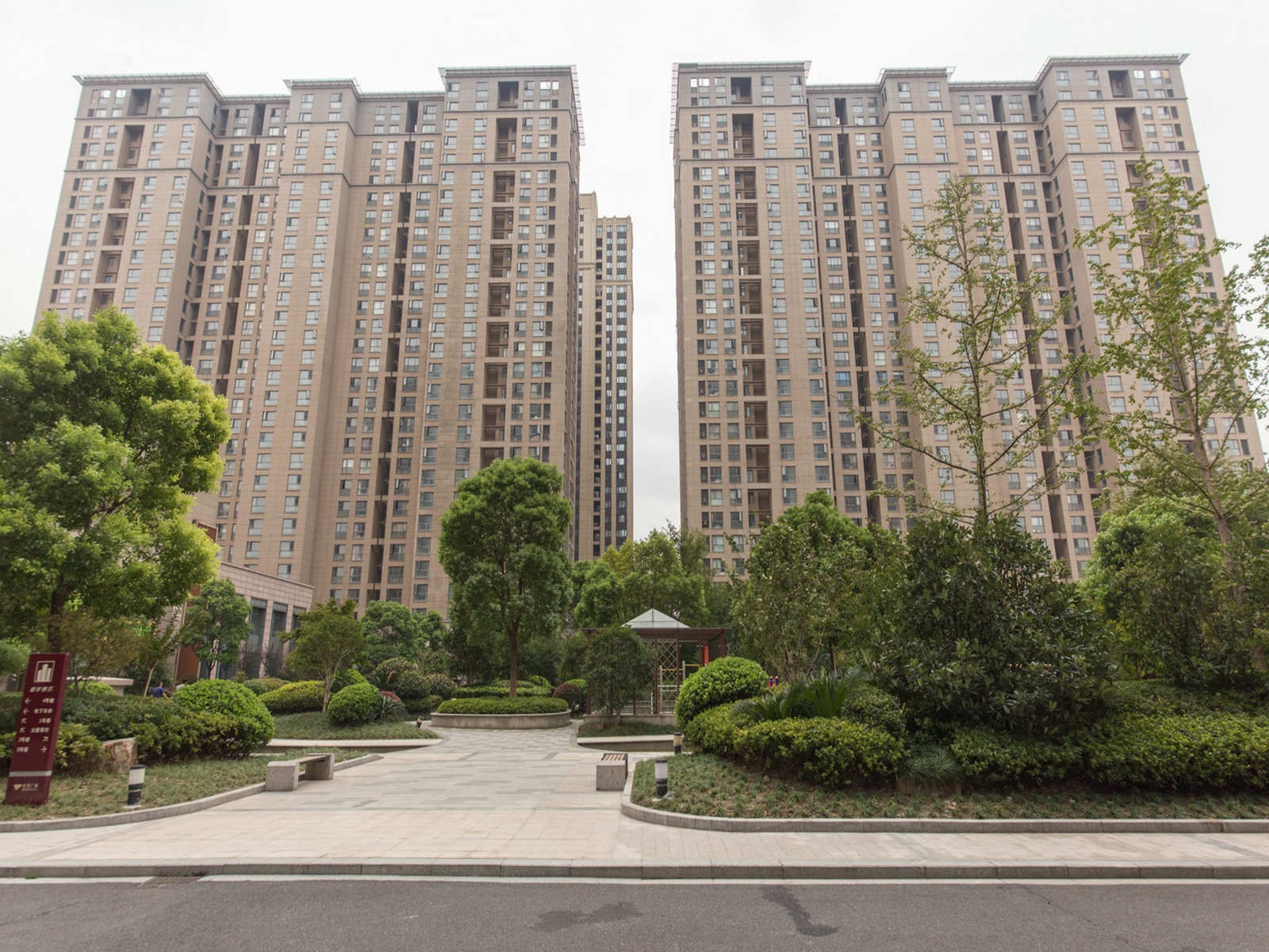 EAC compound photo 3