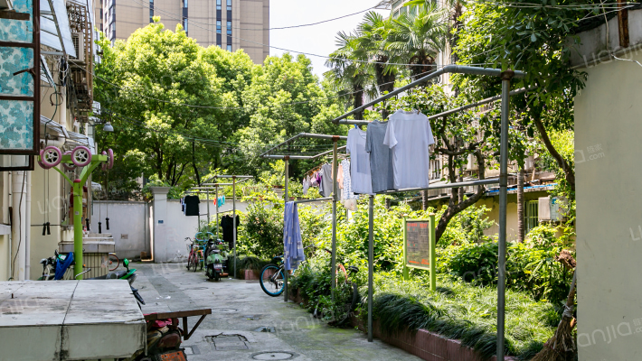 车站支路99弄外景图