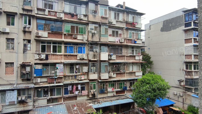 钢花村街115街坊外景图