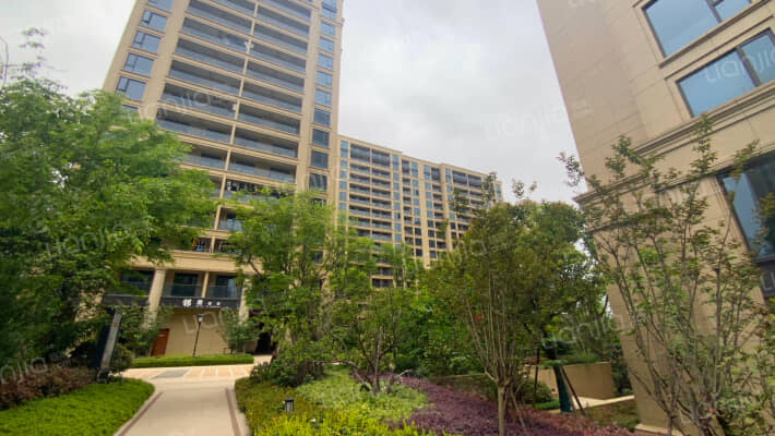 绿城桃李春风御园外景图