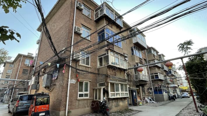 地质勘察院宿舍外景图