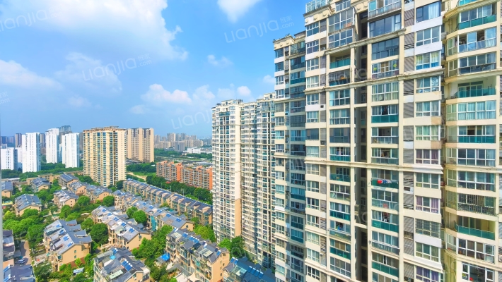 观山名筑外景图