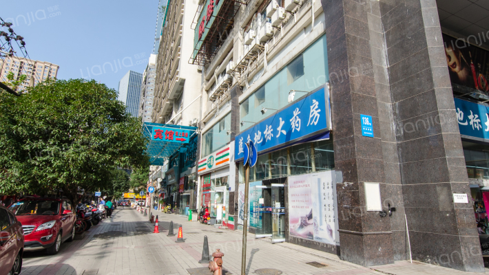 蓝色地标外景图