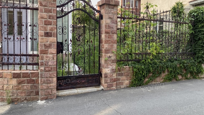 加州花园外景图