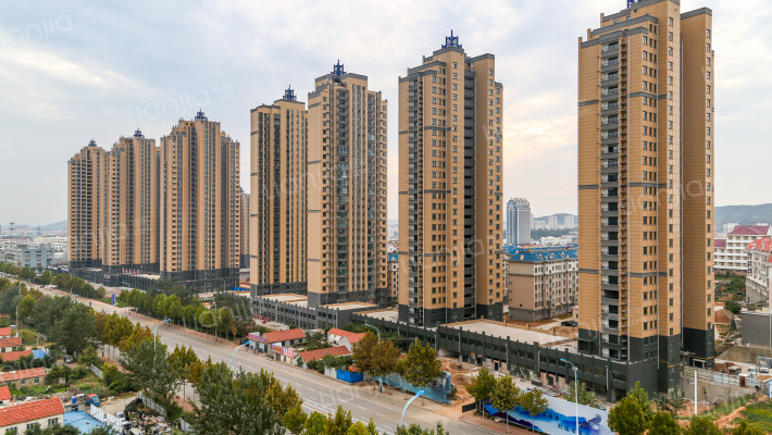 山水龙城·远翠苑外景图