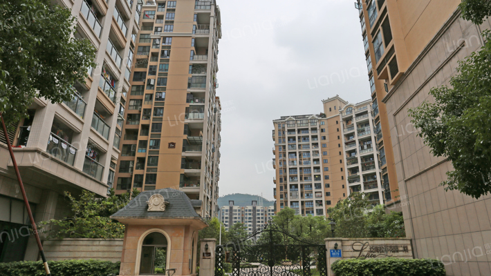 泛海拉菲花园二期外景图