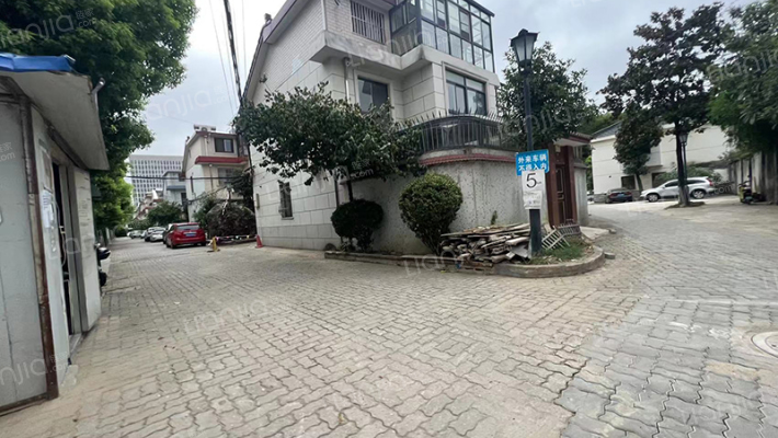 纺装新村外景图