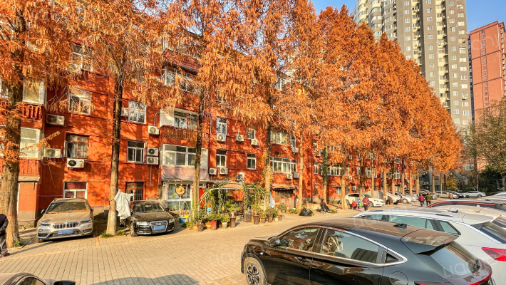 长庆油田矿区事业部红专路小区外景图