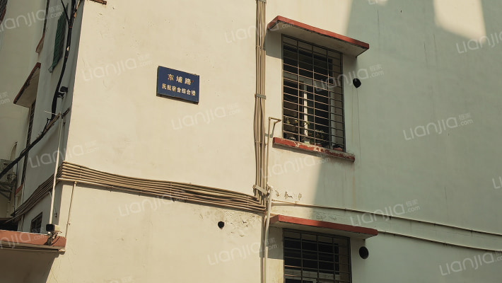 民航宿舍综合楼外景图