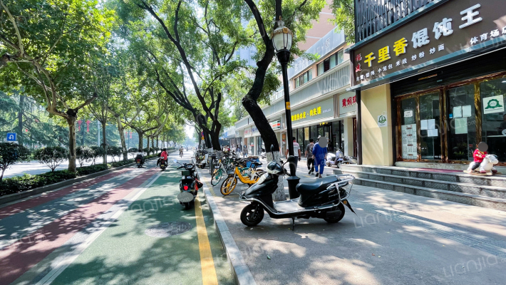 陕西省体育厂家属院外景图