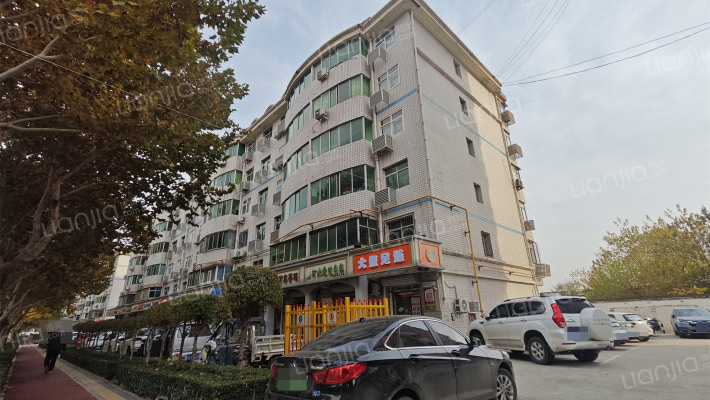 八街回迁楼外景图