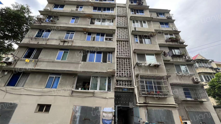 干警住宅区外景图