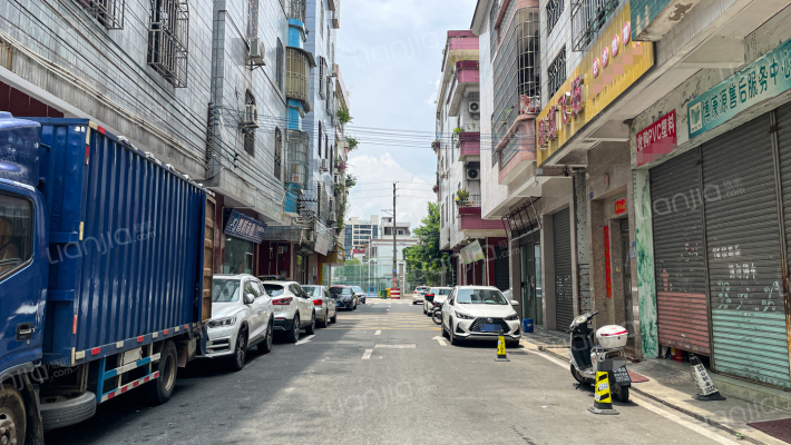 环镇路康乐新村外景图