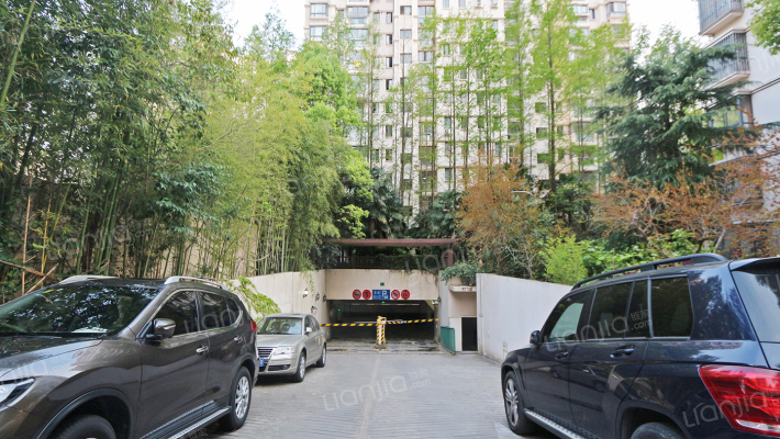 康悦亚洲花园外景图