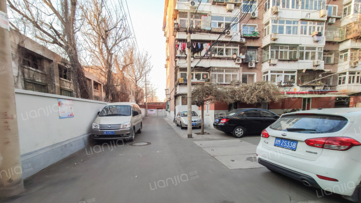 望河楼公寓小区外景图