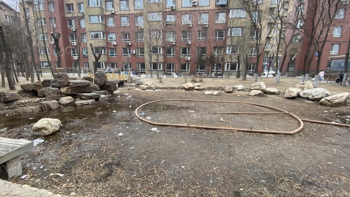 富城春天外景图