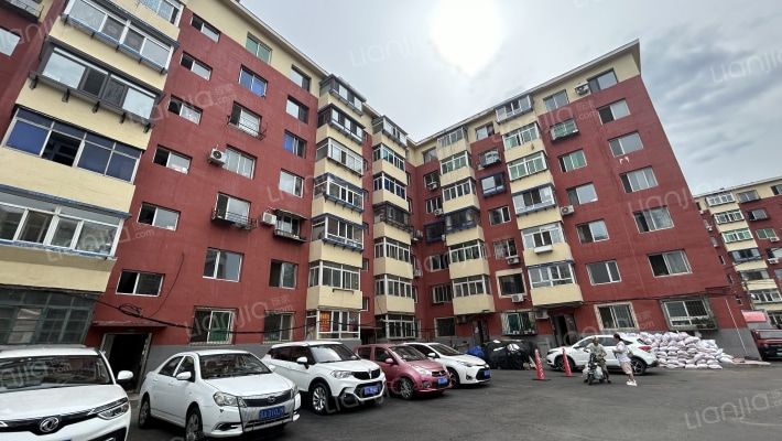 鼓风机厂宿舍楼外景图