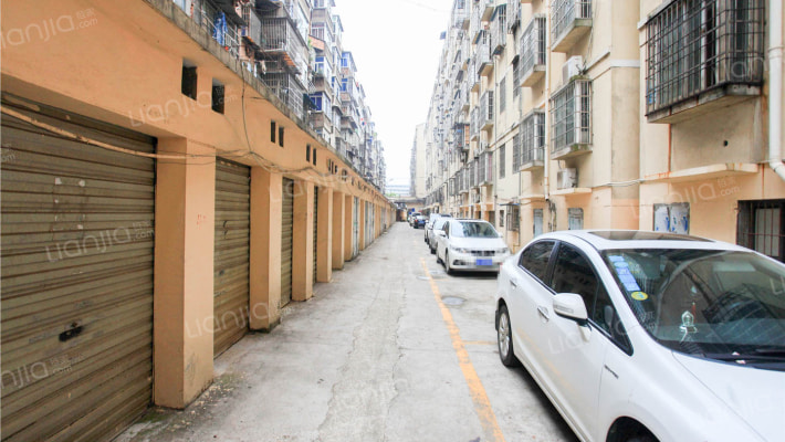 龙民公寓外景图