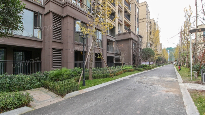 万国城一期外景图