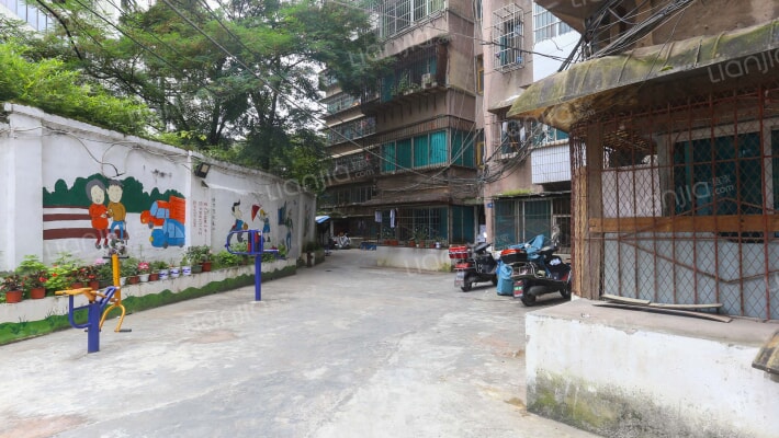 德润小区外景图