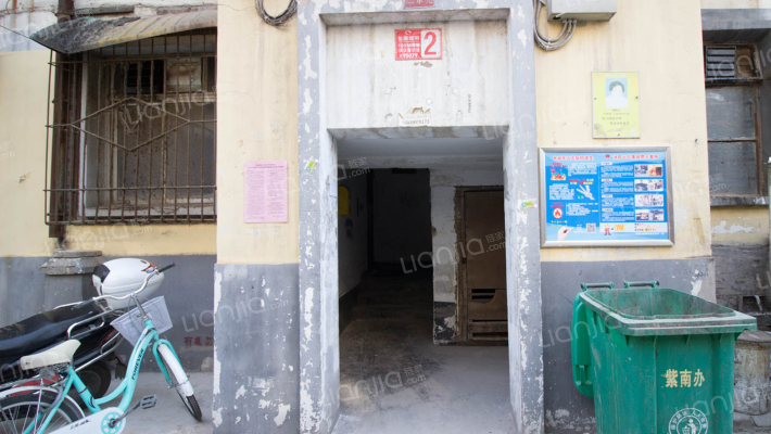 城东南路105号院外景图