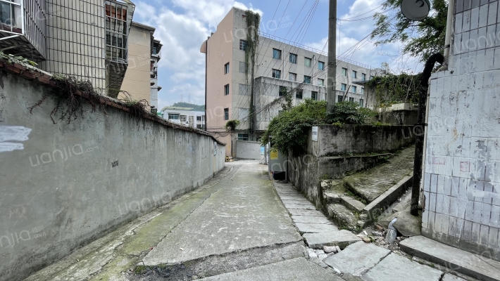 花溪大道726号外景图