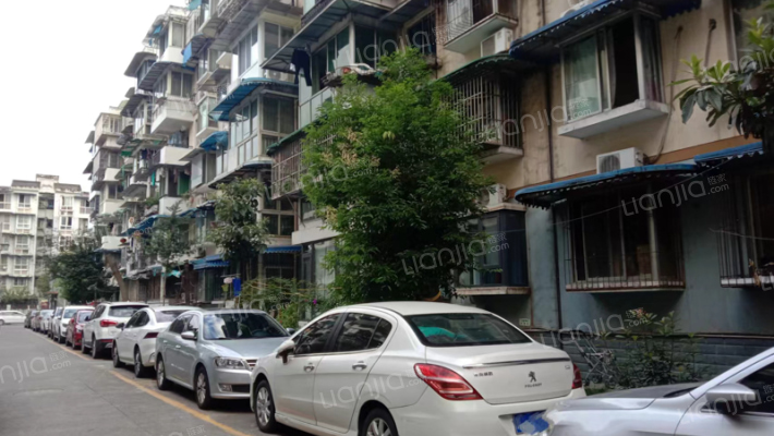 育苗佳苑外景图