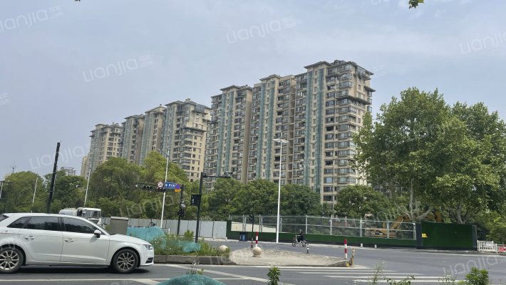 半岛花园外景图