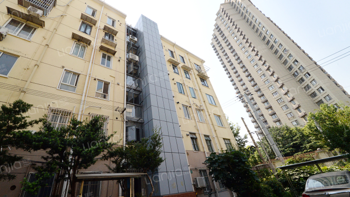 泾华新村外景图