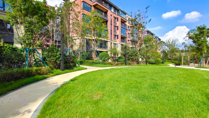 华润置地凌雲府外景图