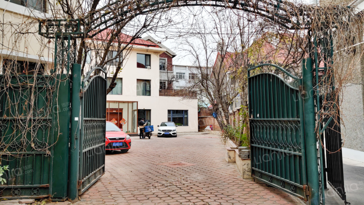 九龙别墅外景图