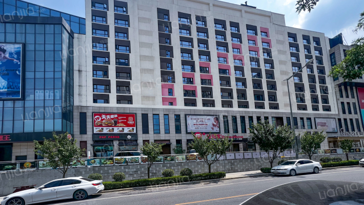 阳光城翡丽花园外景图