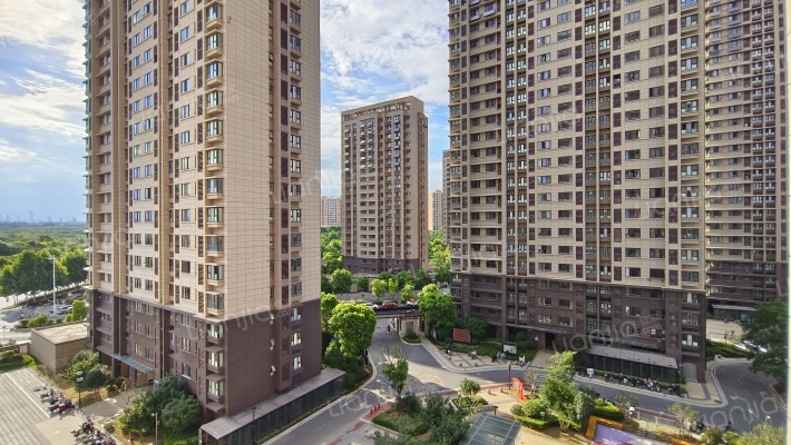 花港鸿福城枫林园外景图