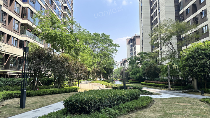 旭辉江山和鸣花园外景图