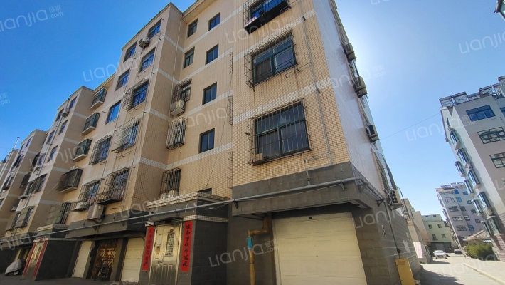 水产兴海家苑小区外景图