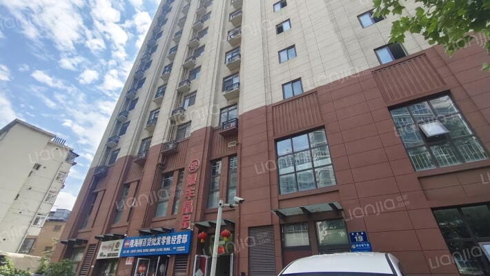 银丰晶品外景图